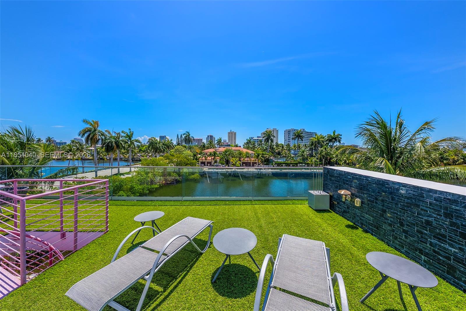 STILWELL ISLES - Residential
