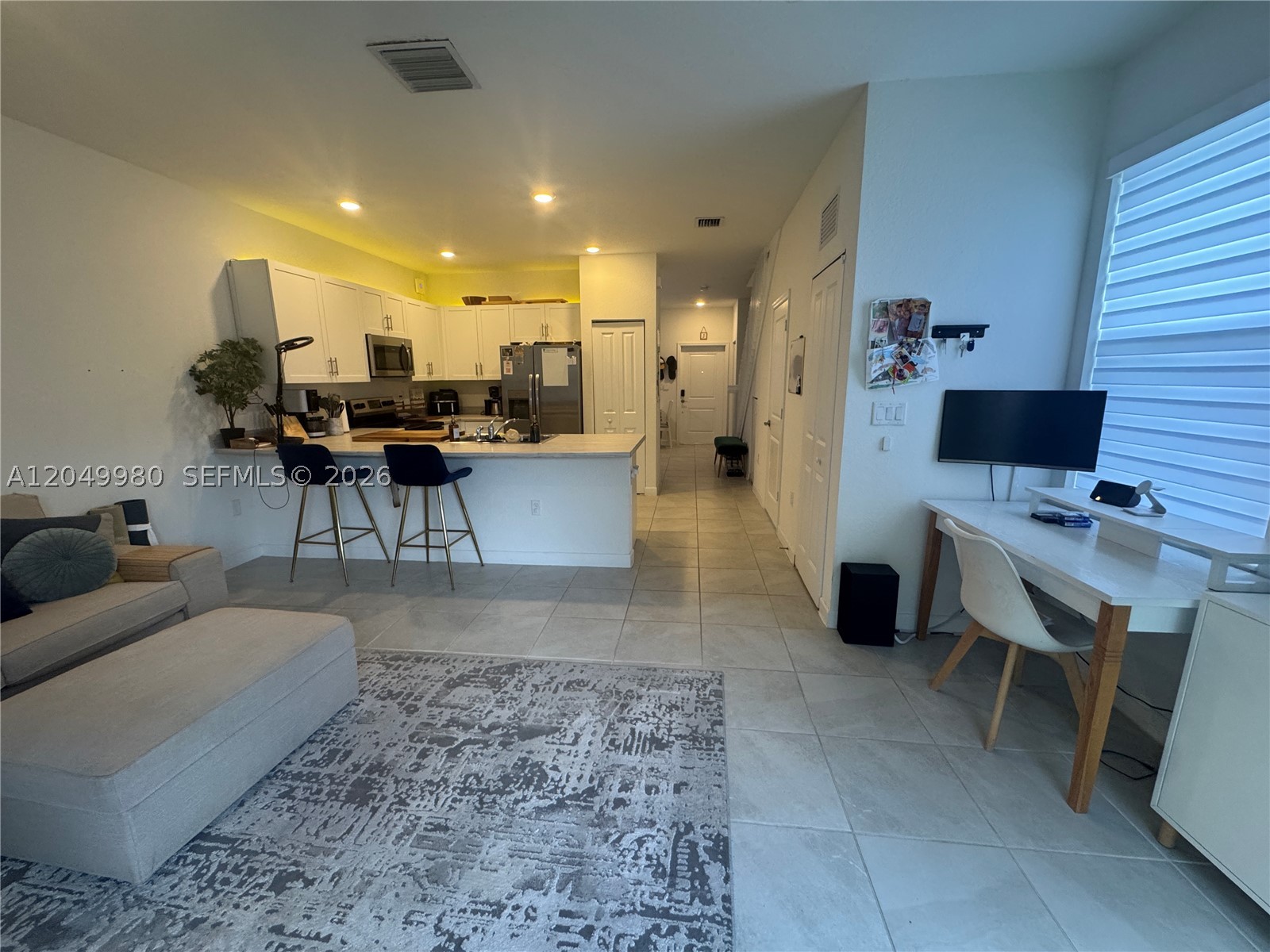 RIVIERA - Residential Lease