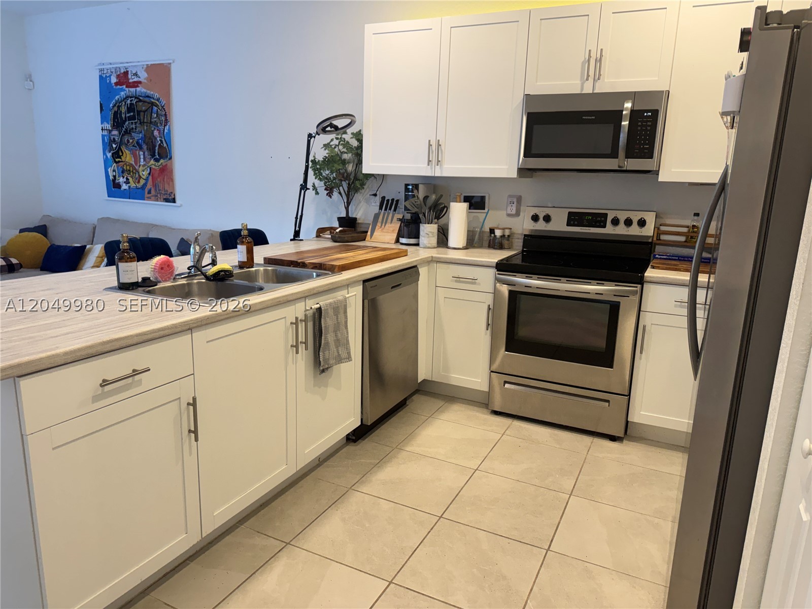 RIVIERA - Residential Lease