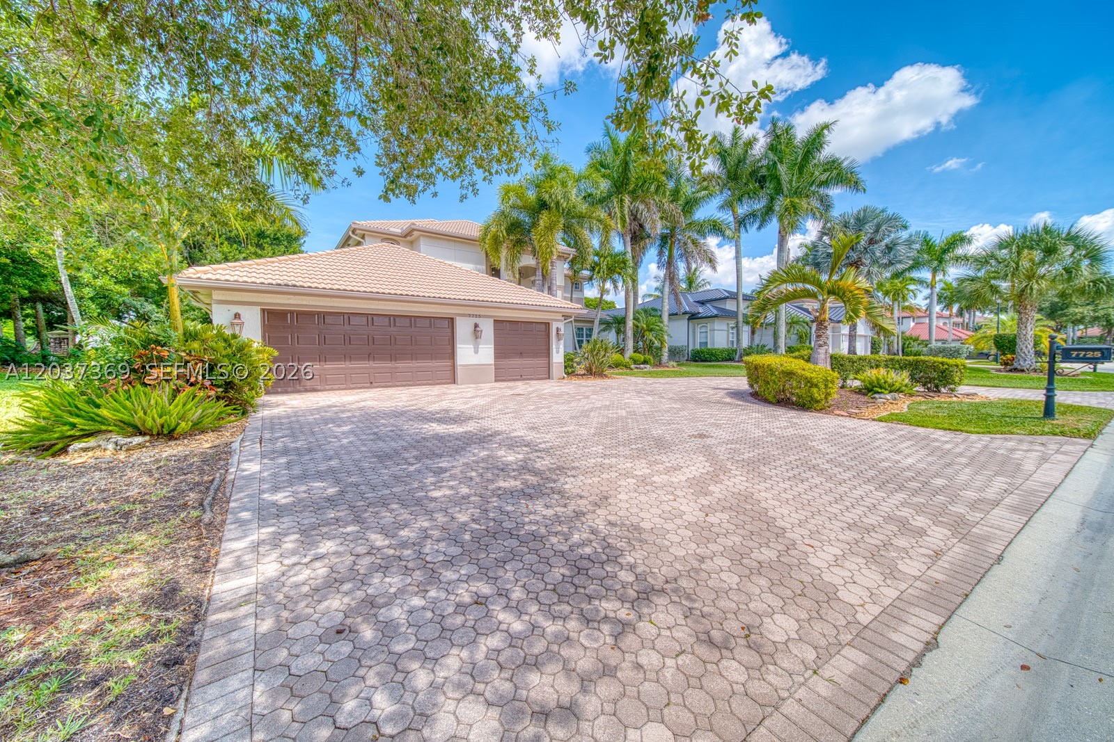 HERON BAY NORTHWEST - Residential