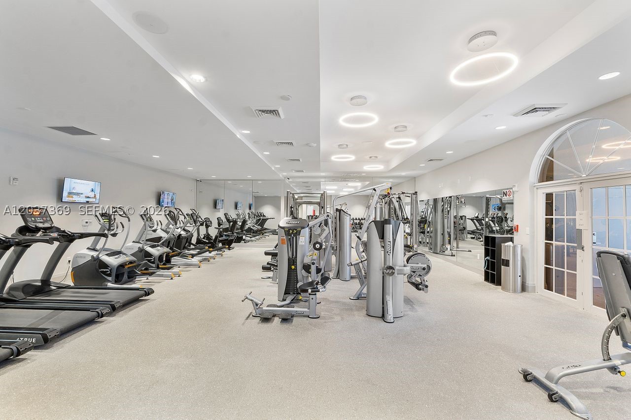 HERON BAY NORTHWEST - Residential