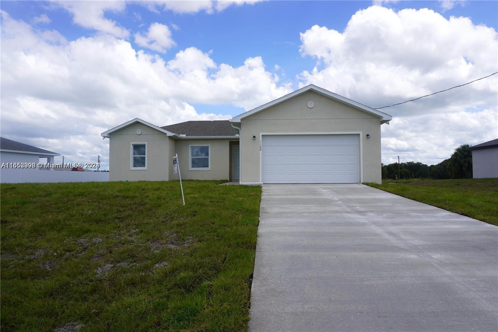 PORT LABELLE - Residential Lease