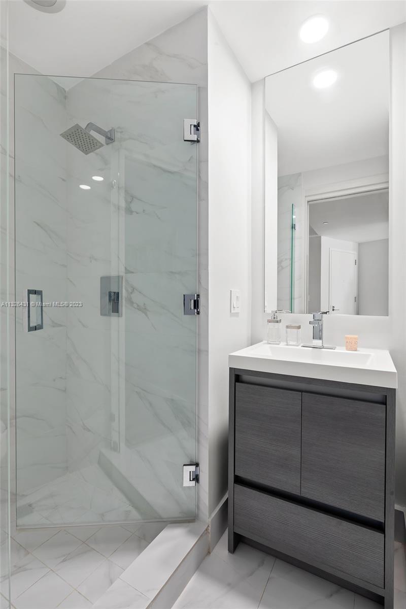 801 SMA RESIDENCES CONDO - Residential Lease