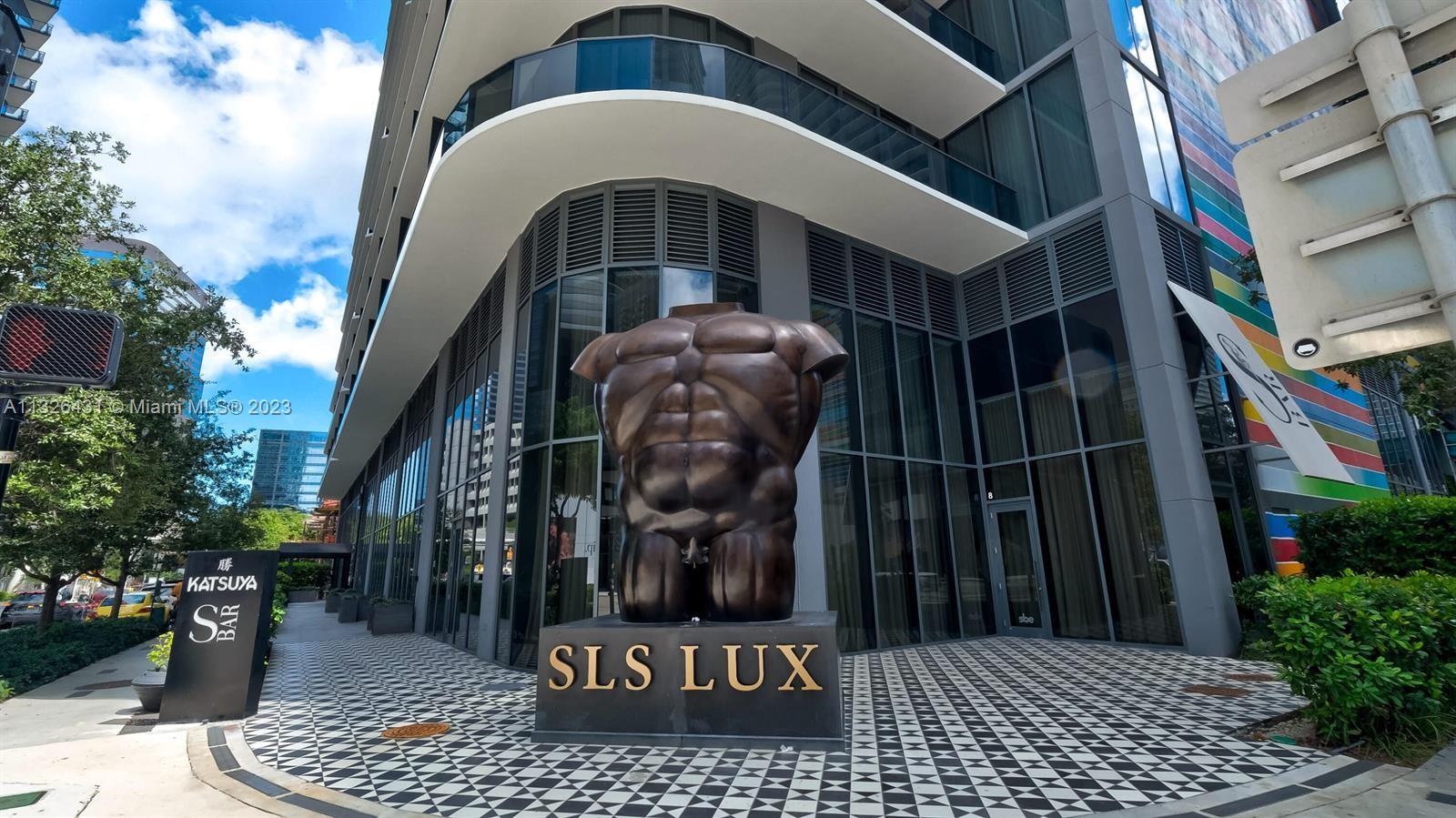 801 SMA RESIDENCES CONDO - Residential Lease