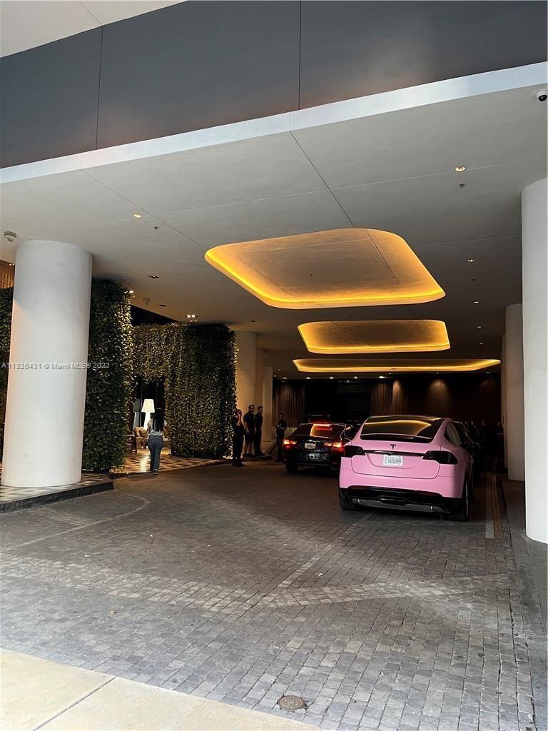 801 SMA RESIDENCES CONDO - Residential Lease