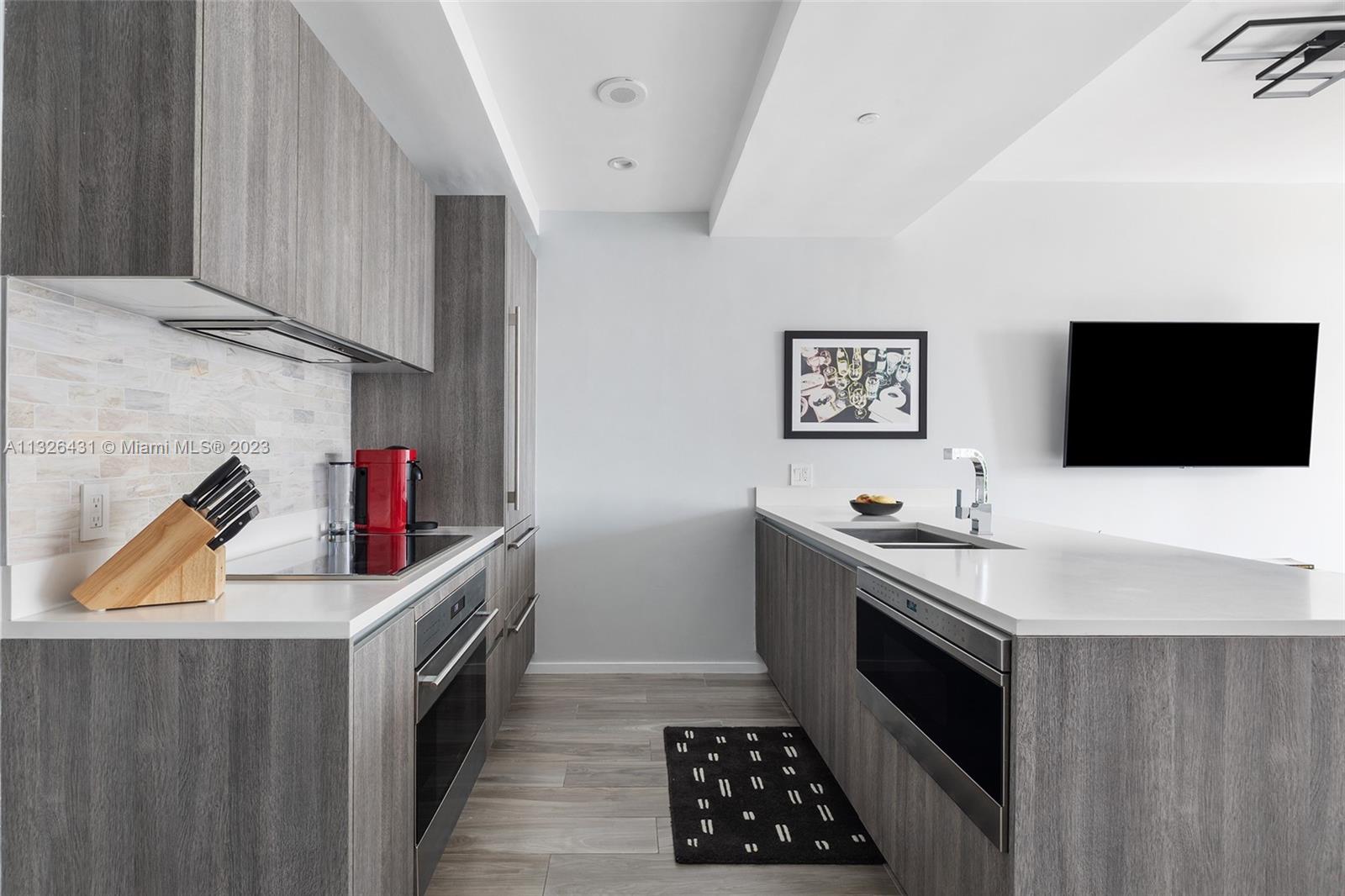 801 SMA RESIDENCES CONDO - Residential Lease