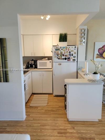GOLDEN BAY MANOR CO-OP - Residential