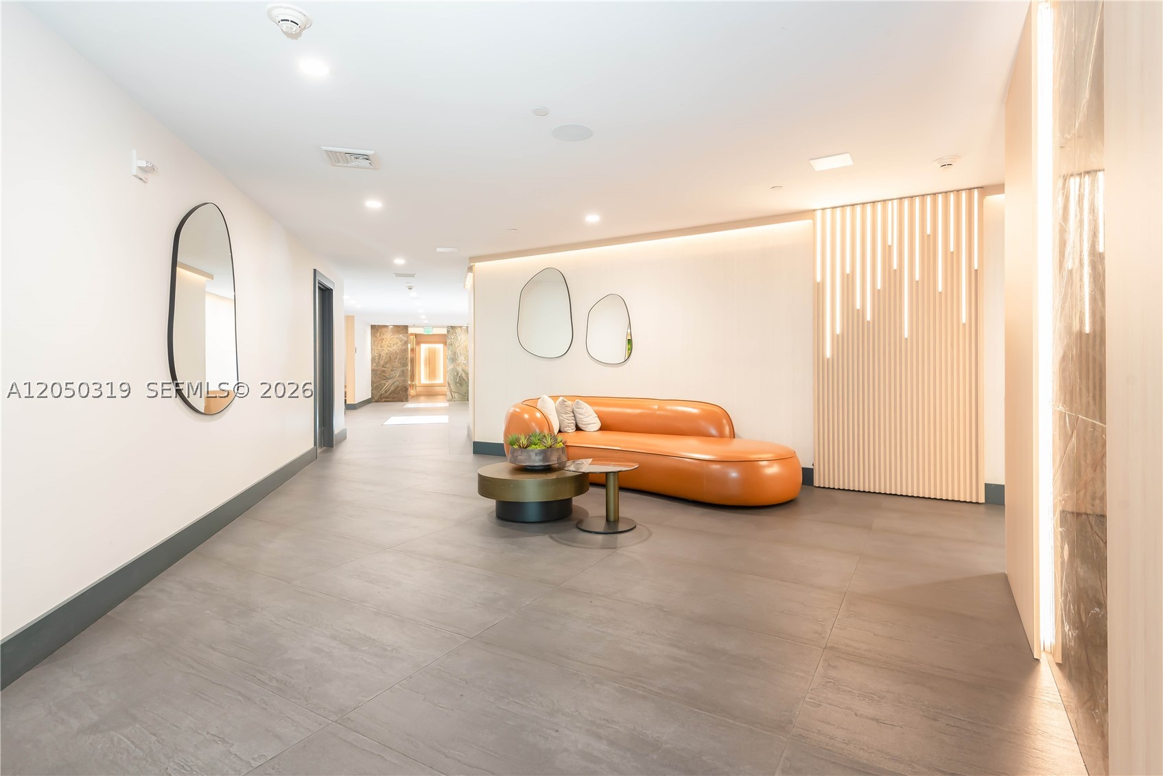 IVY CONDO - Residential