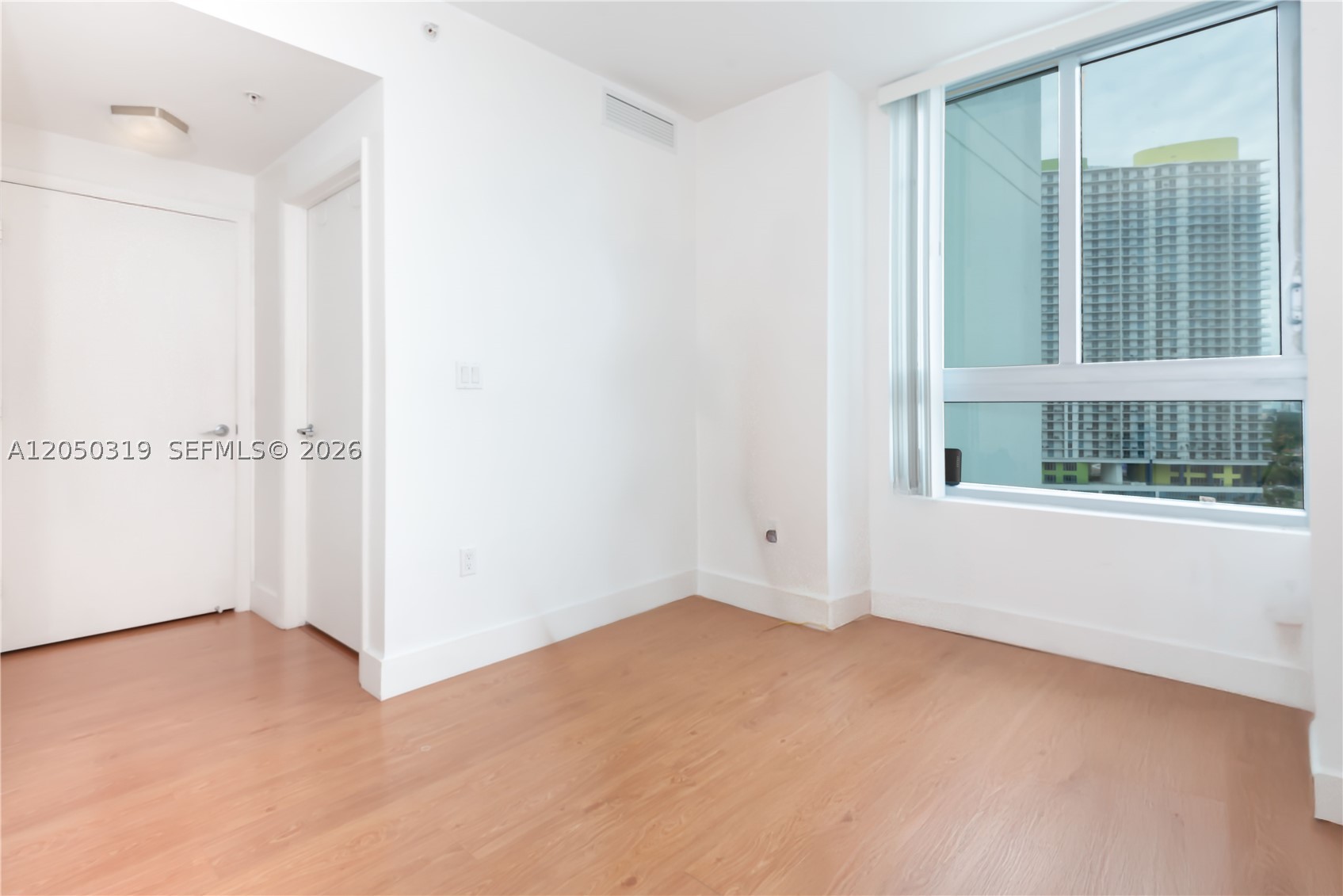 IVY CONDO - Residential
