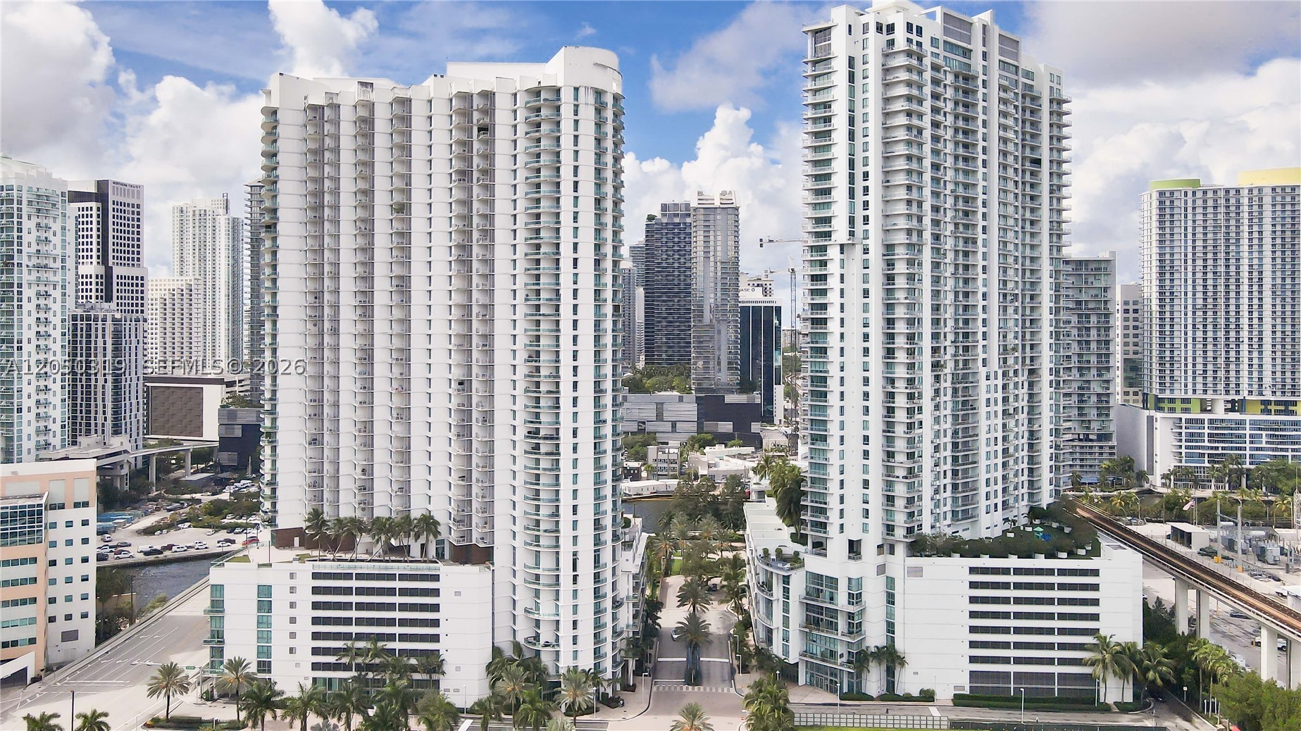 IVY CONDO - Residential