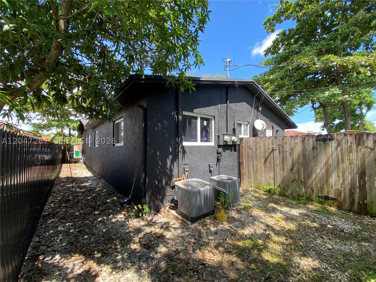SUN LAND PARK - Residential Income