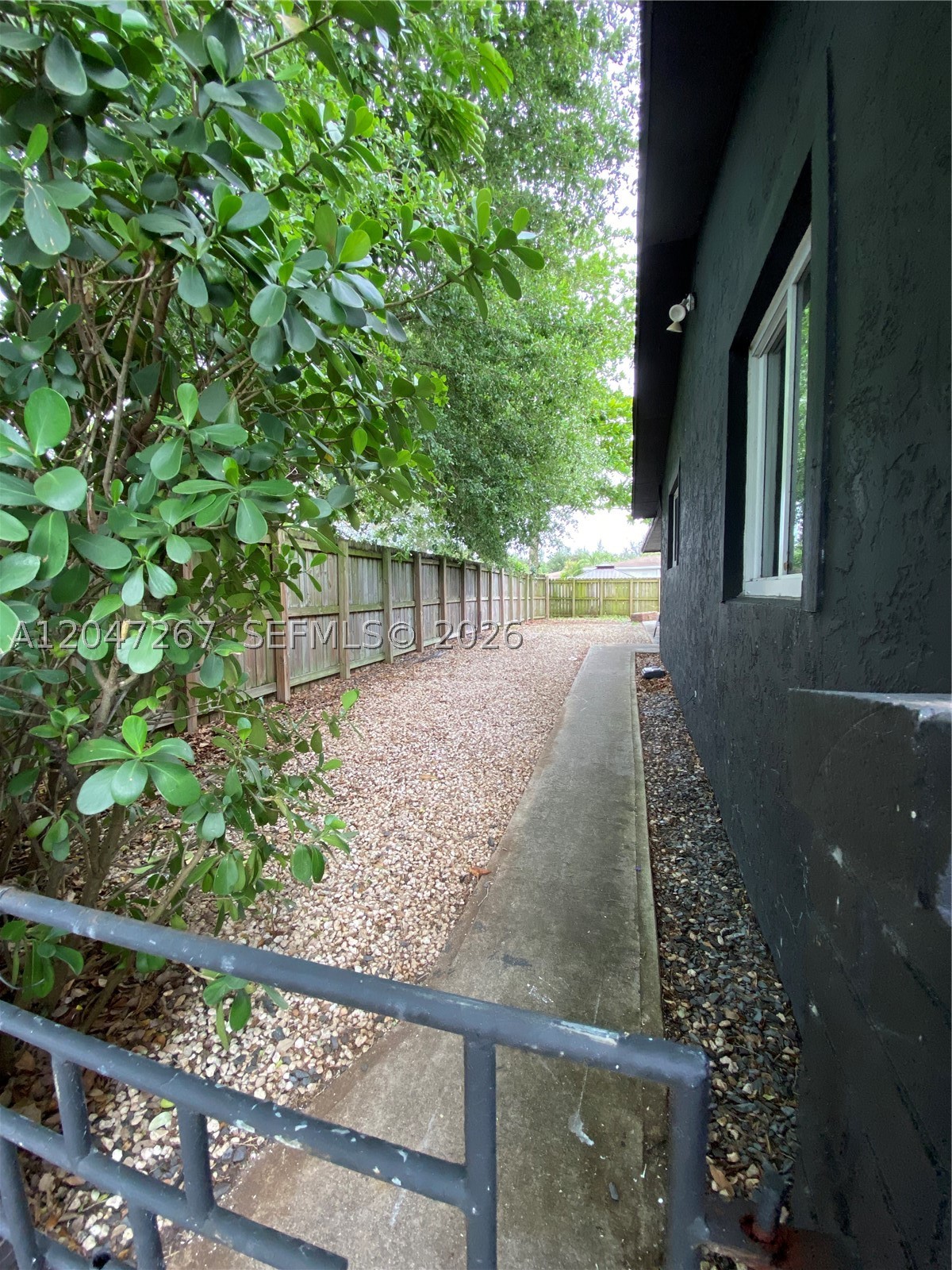 SUN LAND PARK - Residential Income