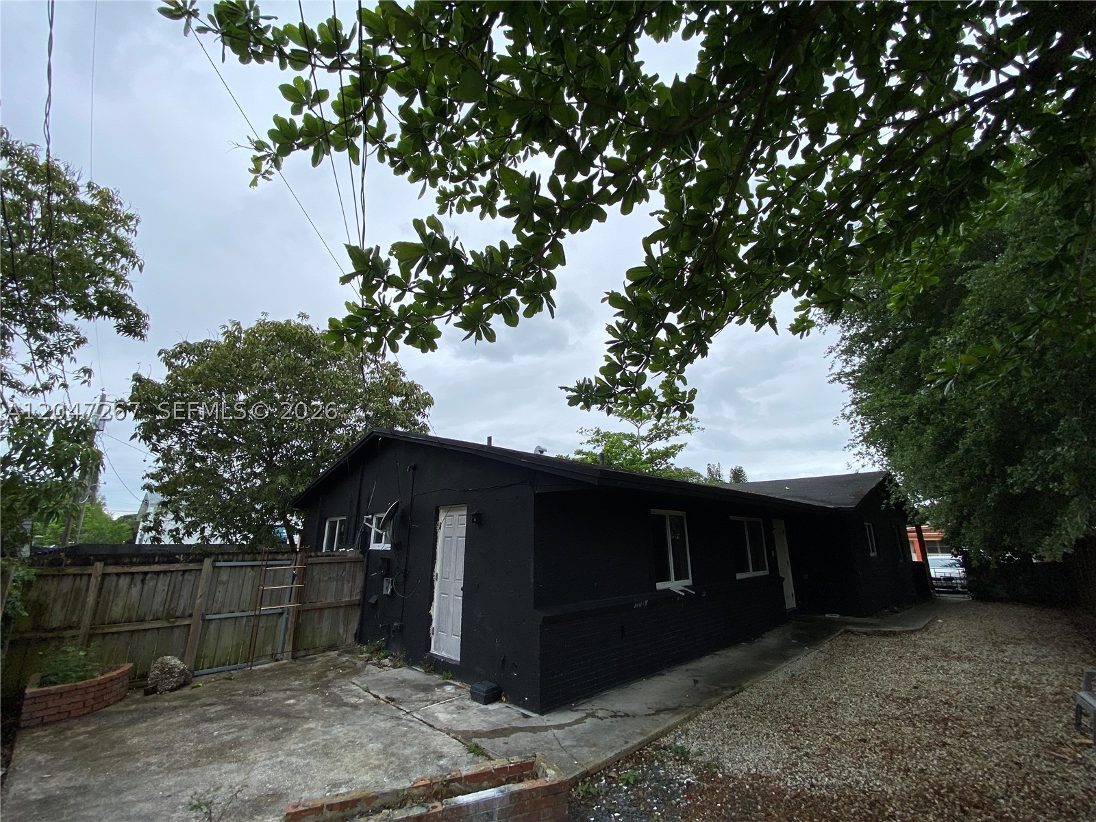 SUN LAND PARK - Residential Income