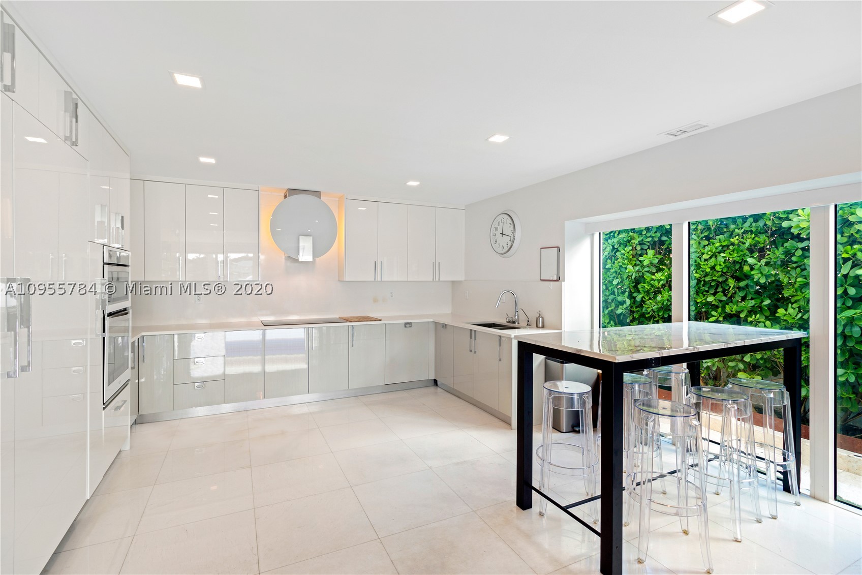 HIBISCUS ISLAND - Residential