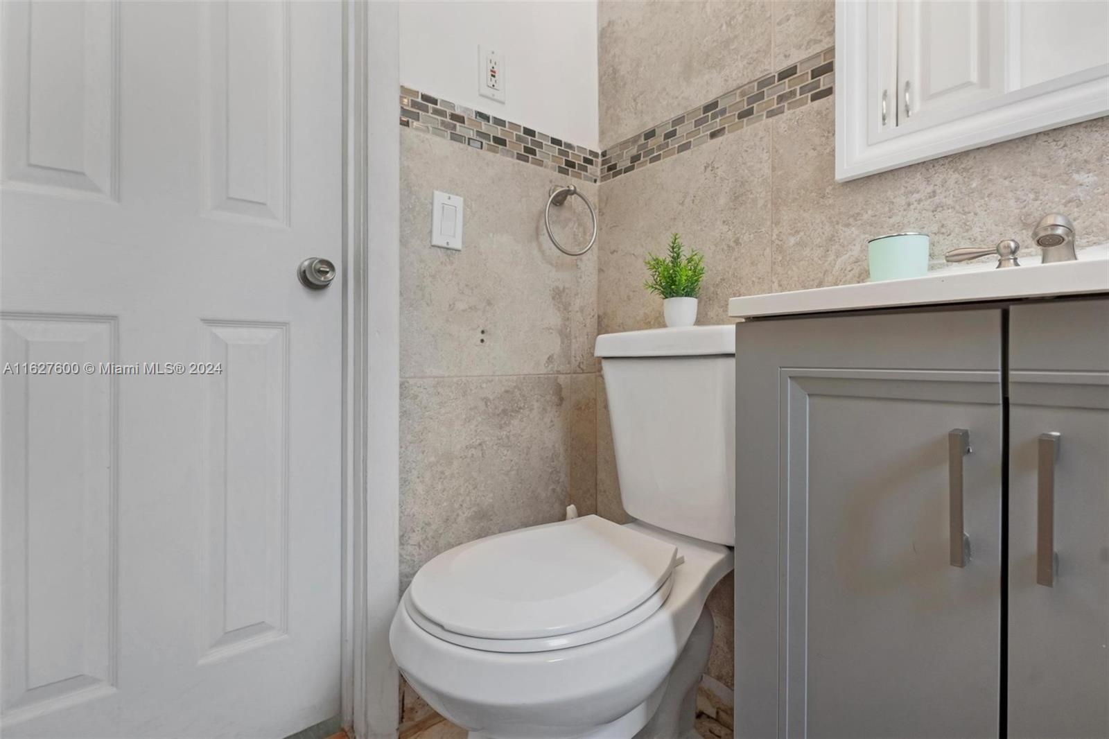 OCEAN VILLAS CONDO - Residential