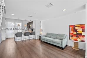 MICHIGAN PLACE CONDO - Residential