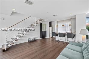 MICHIGAN PLACE CONDO - Residential