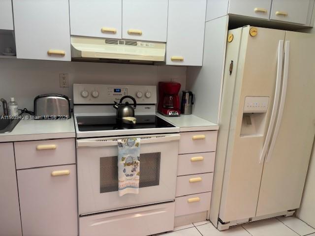 THE DECOPLAGE CONDO - Residential Lease