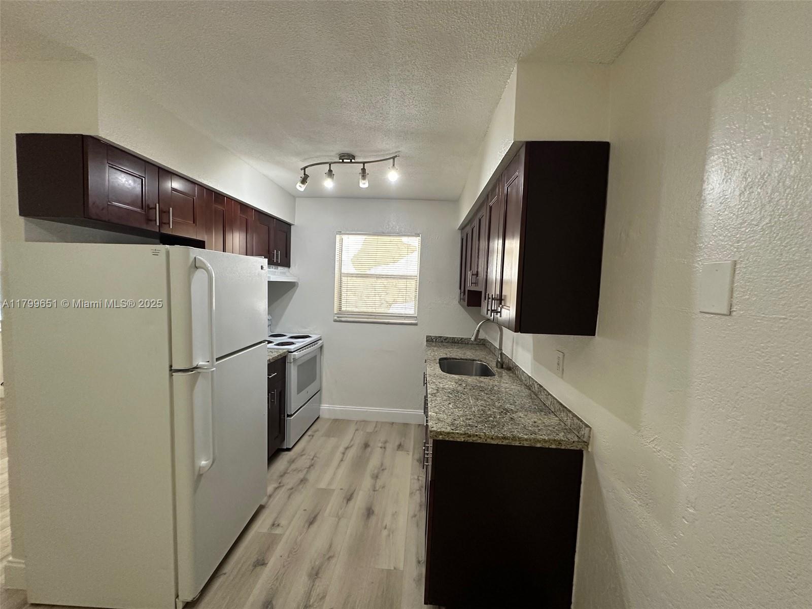 PROGRESSO - Residential Lease