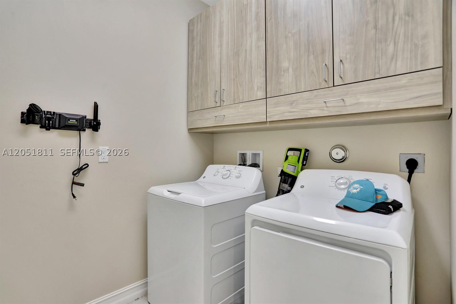 BOCA DUNES PUD - Residential Lease