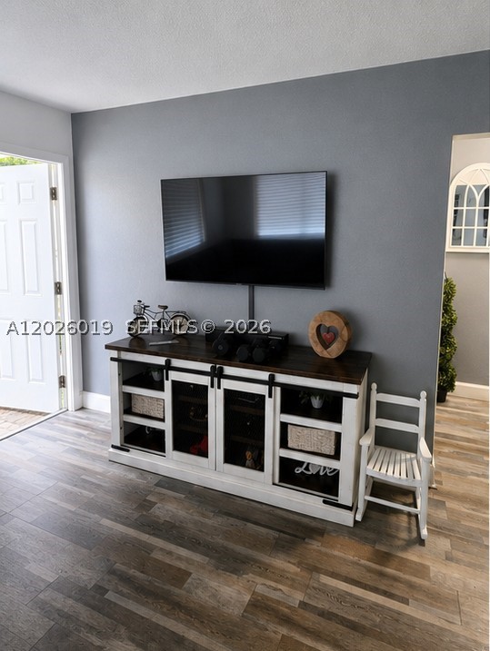 NORTH HOLLYWOOD - Residential Income