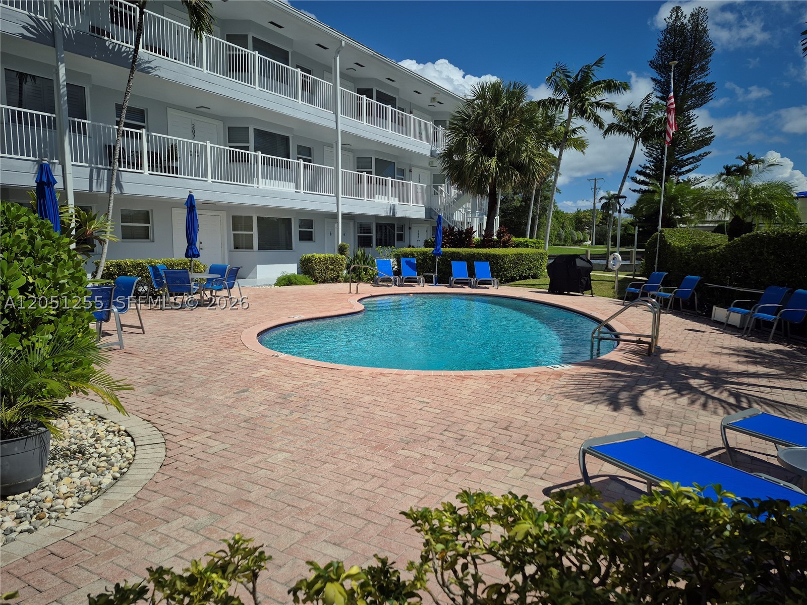 BURTON POINT - Residential
