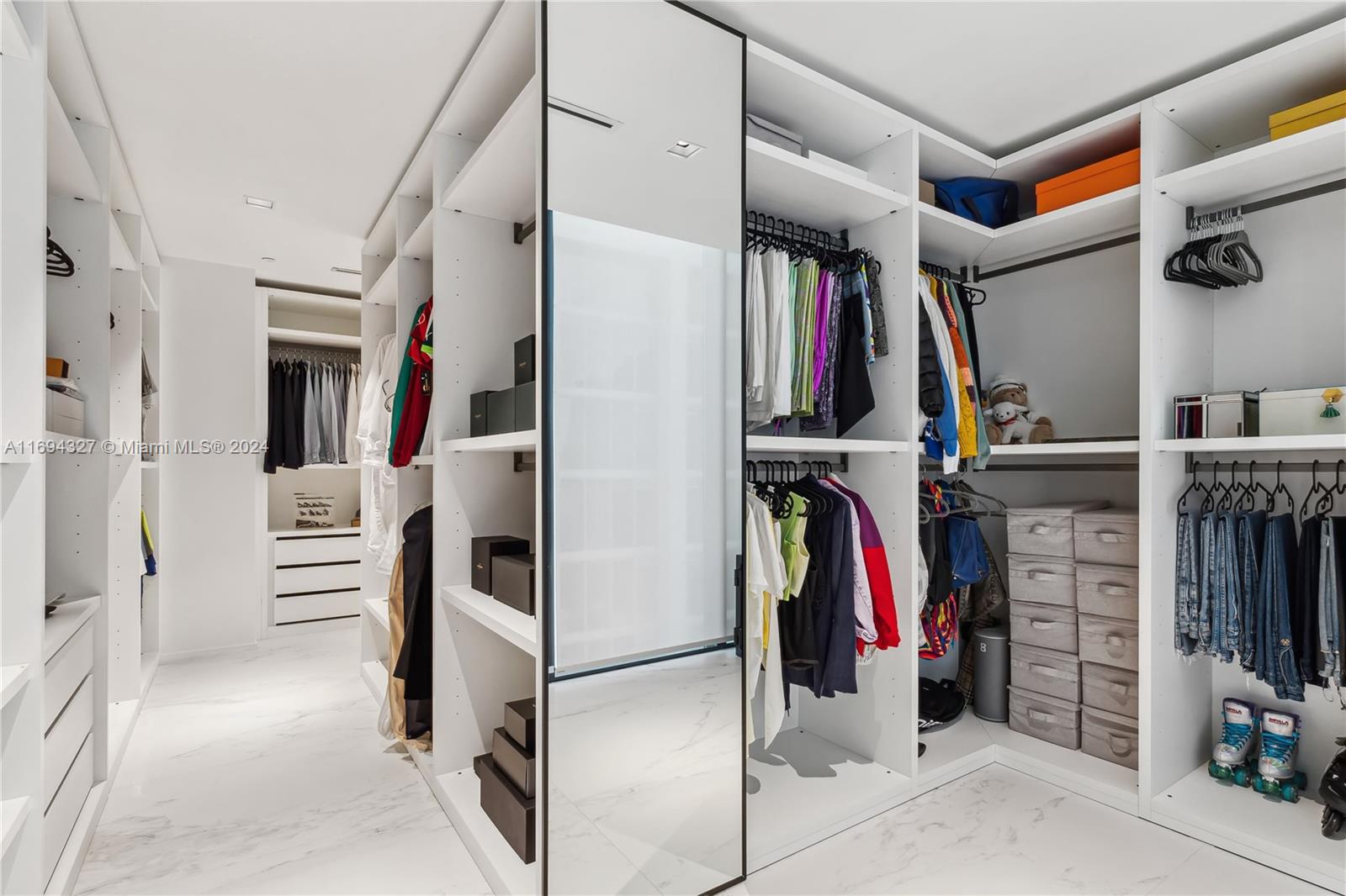 ONE THOUSAND MUSEUM CONDO - Residential