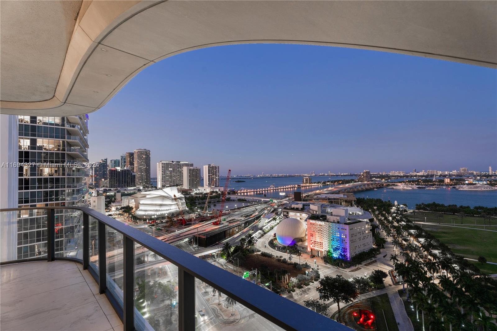ONE THOUSAND MUSEUM CONDO - Residential