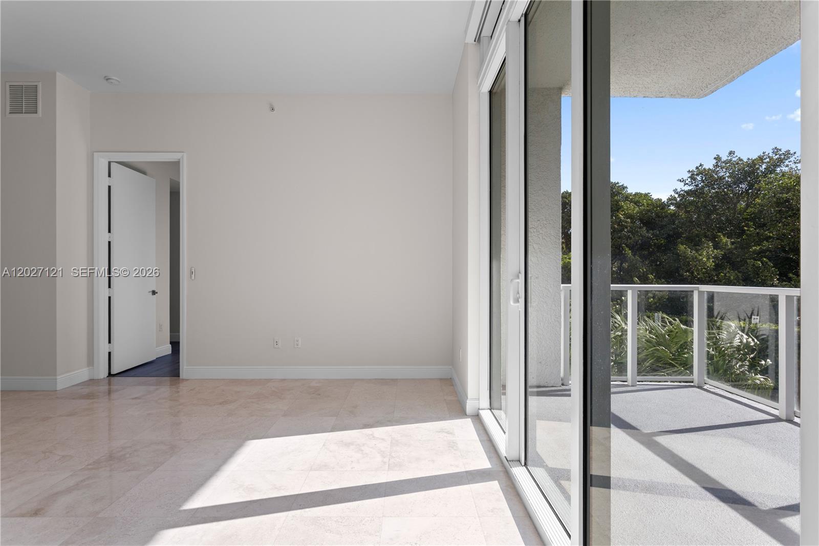 THE OAKS I CONDO - Residential