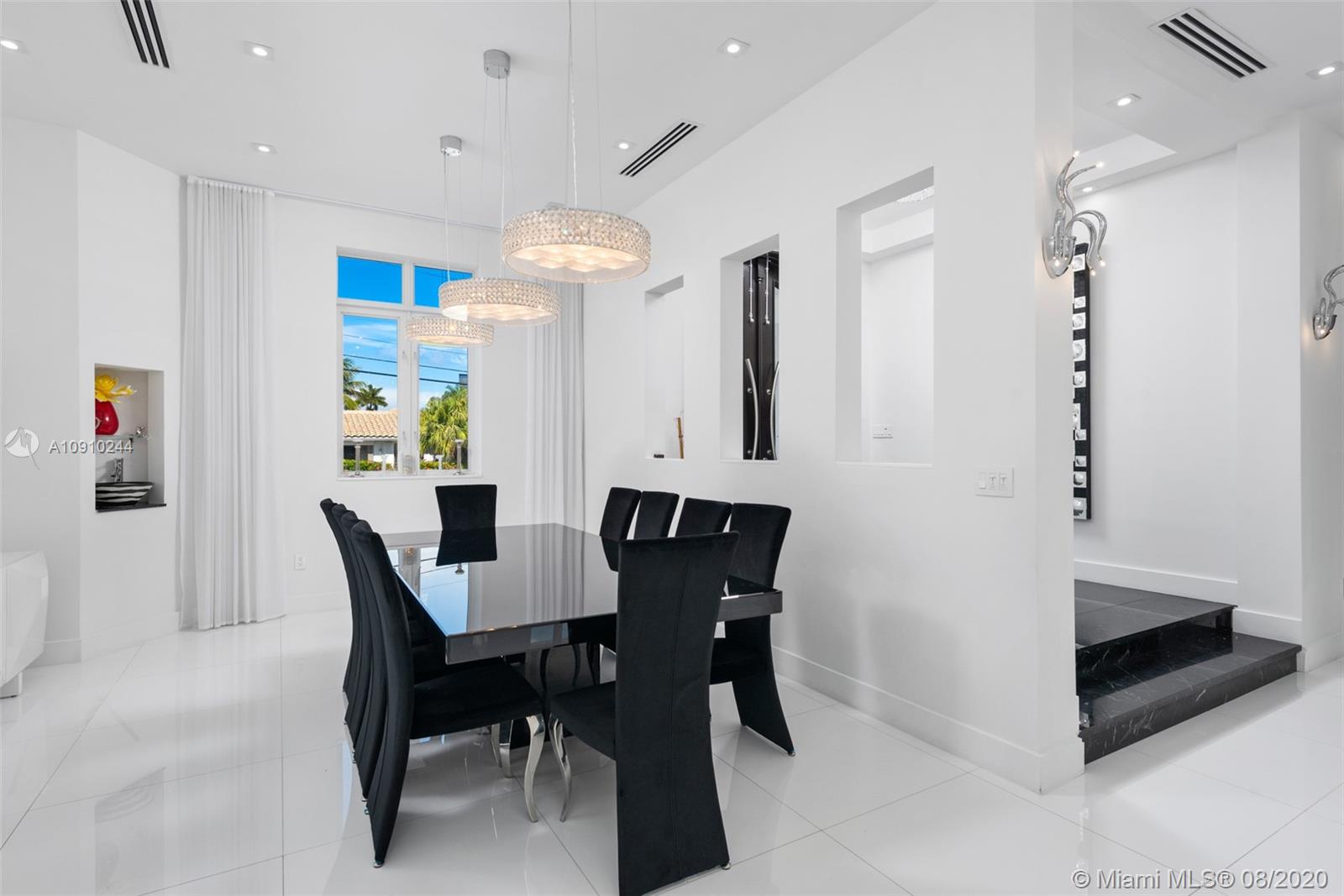 EASTERN SHORES - Residential