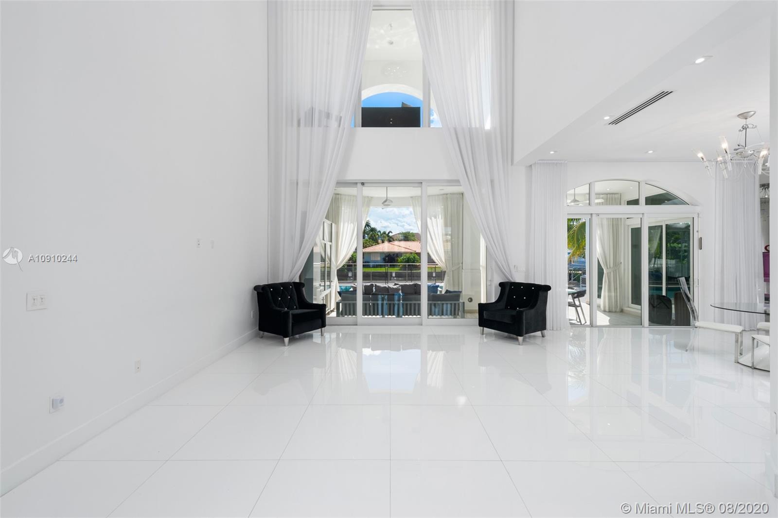 EASTERN SHORES - Residential