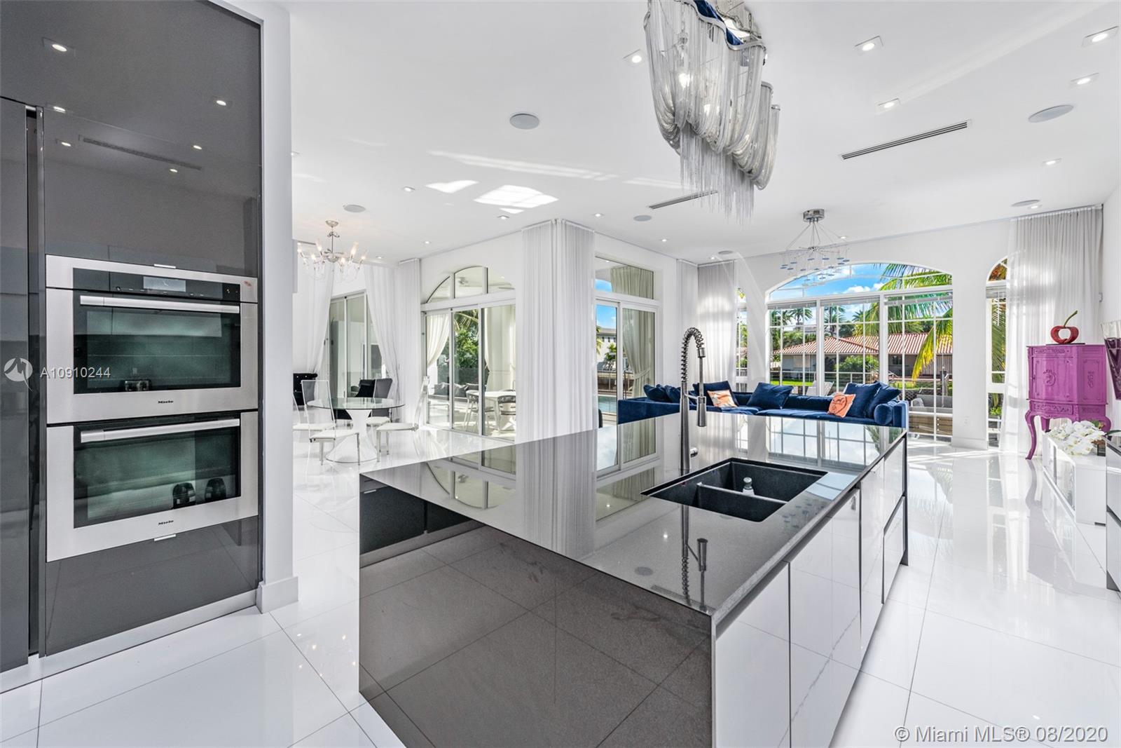 EASTERN SHORES - Residential