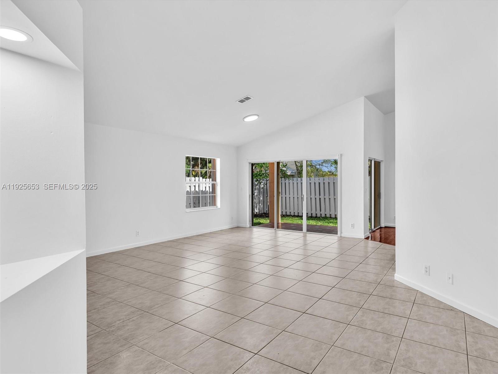 Bermuda Springs - Residential