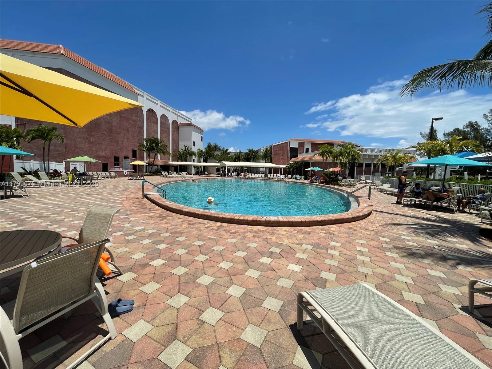 NEWPORT S CONDO - Residential