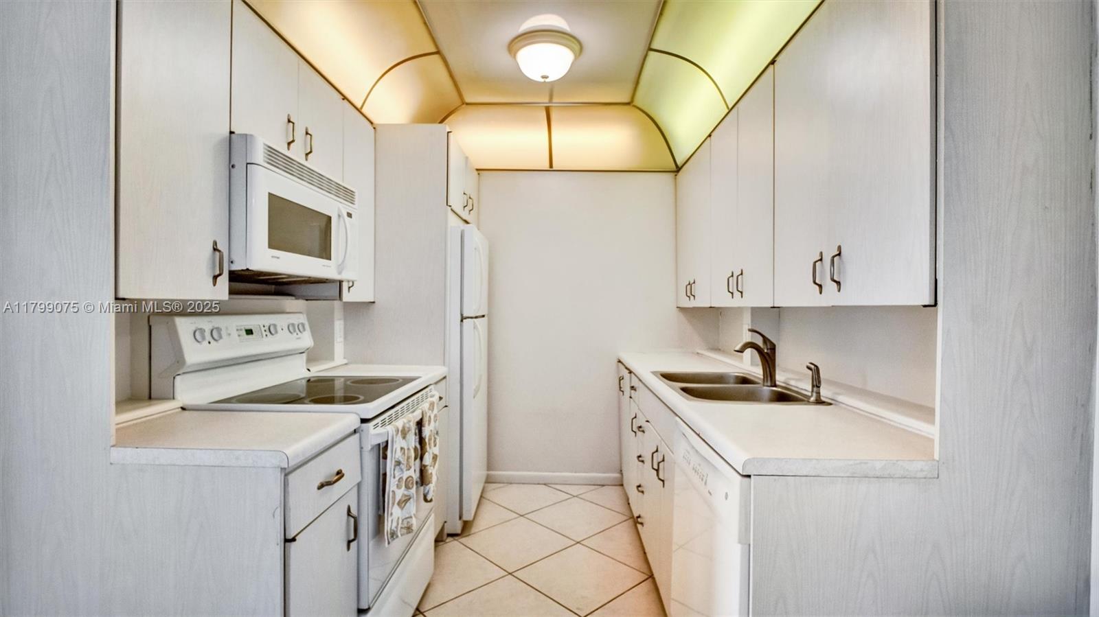 NEWPORT S CONDO - Residential