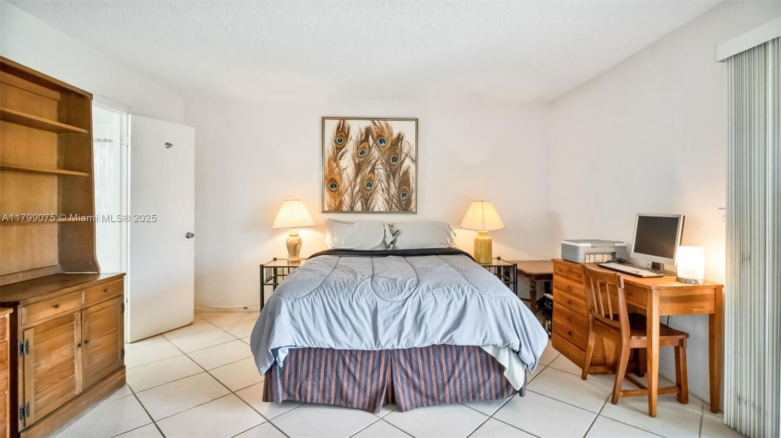 NEWPORT S CONDO - Residential