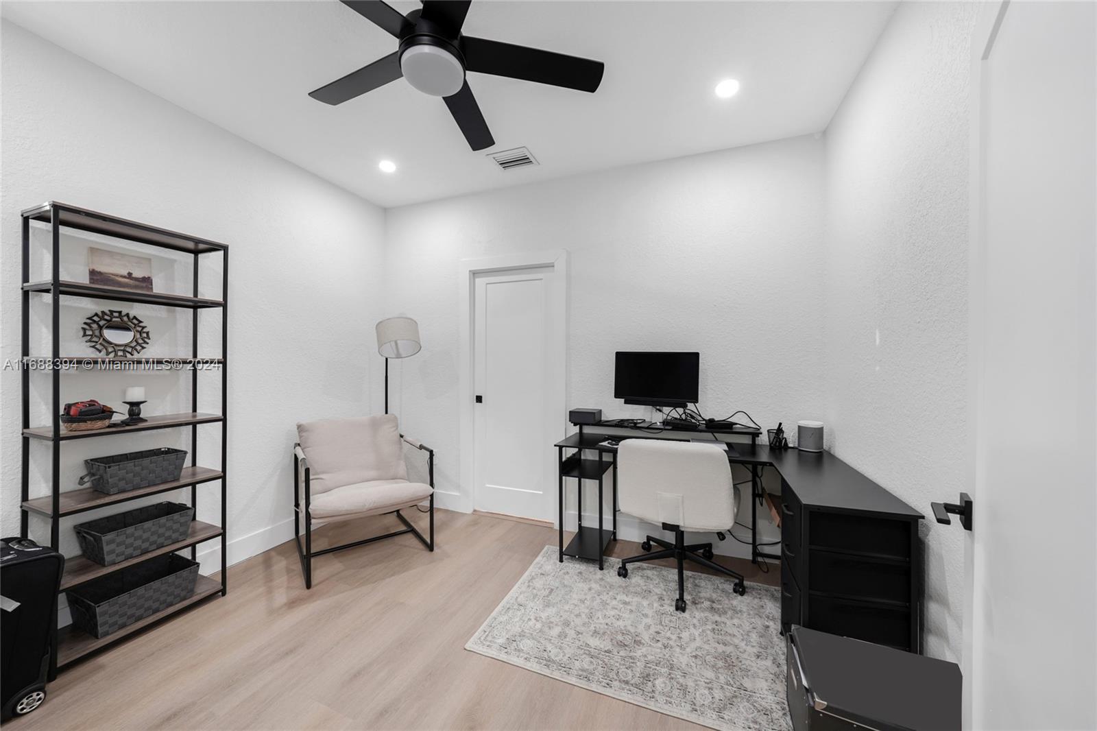 CENTURY PRESTIGE - Residential