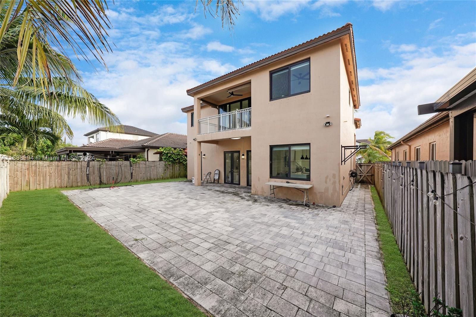 CENTURY PRESTIGE - Residential