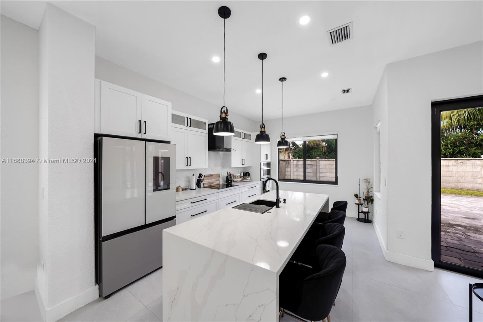 CENTURY PRESTIGE - Residential
