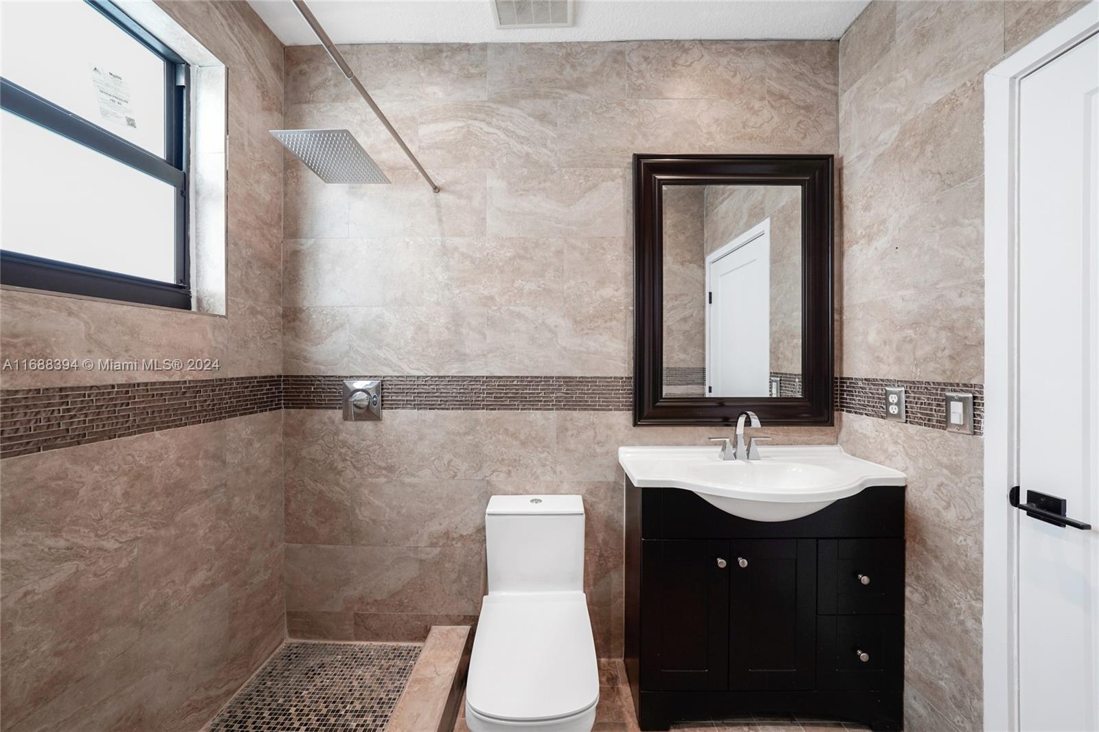 CENTURY PRESTIGE - Residential