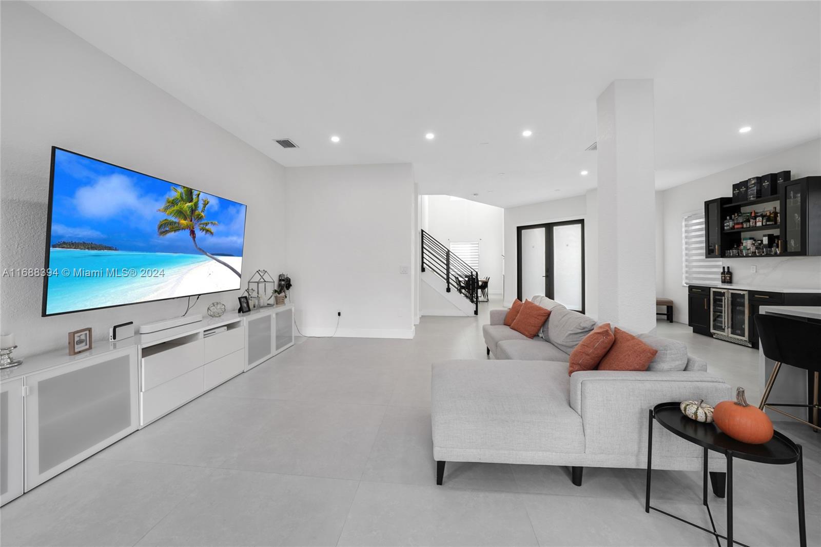 CENTURY PRESTIGE - Residential