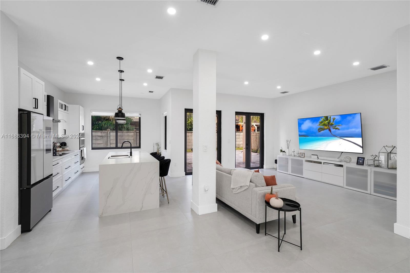 CENTURY PRESTIGE - Residential