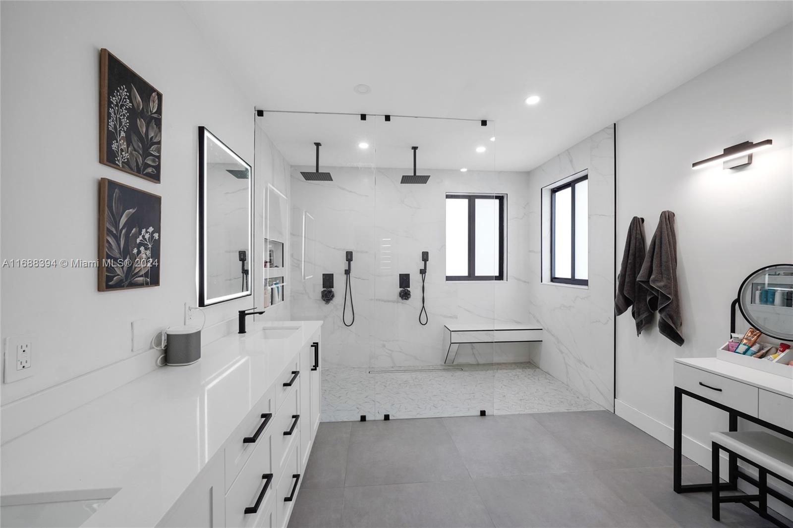 CENTURY PRESTIGE - Residential