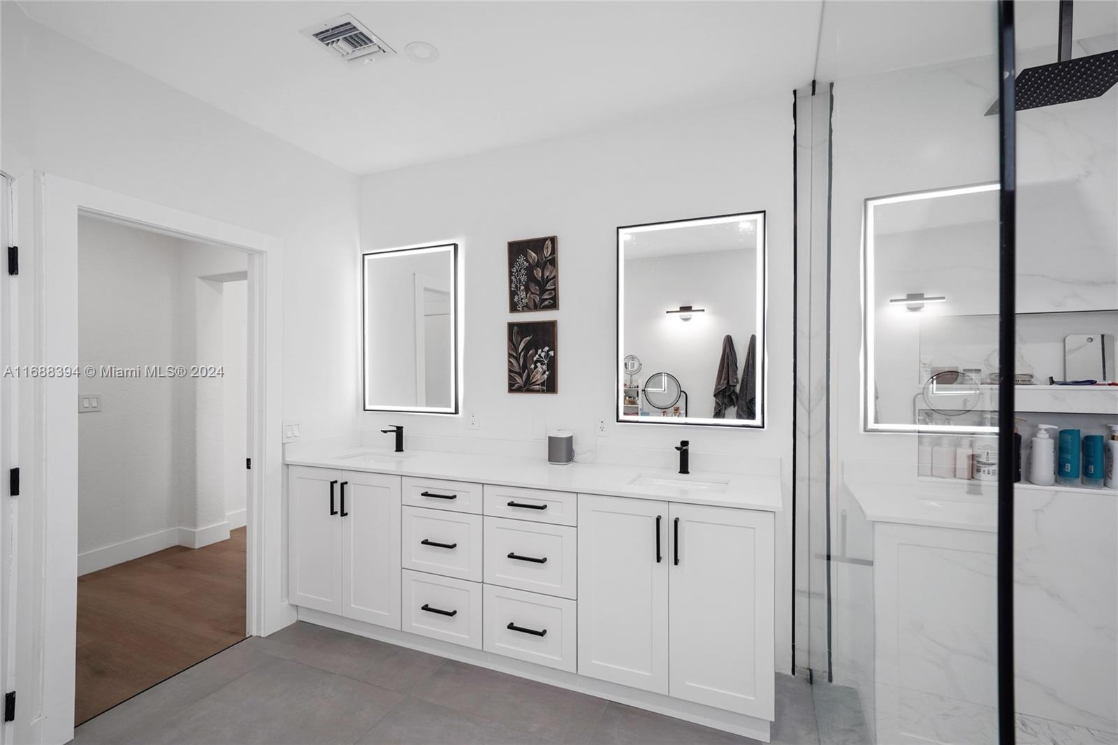 CENTURY PRESTIGE - Residential