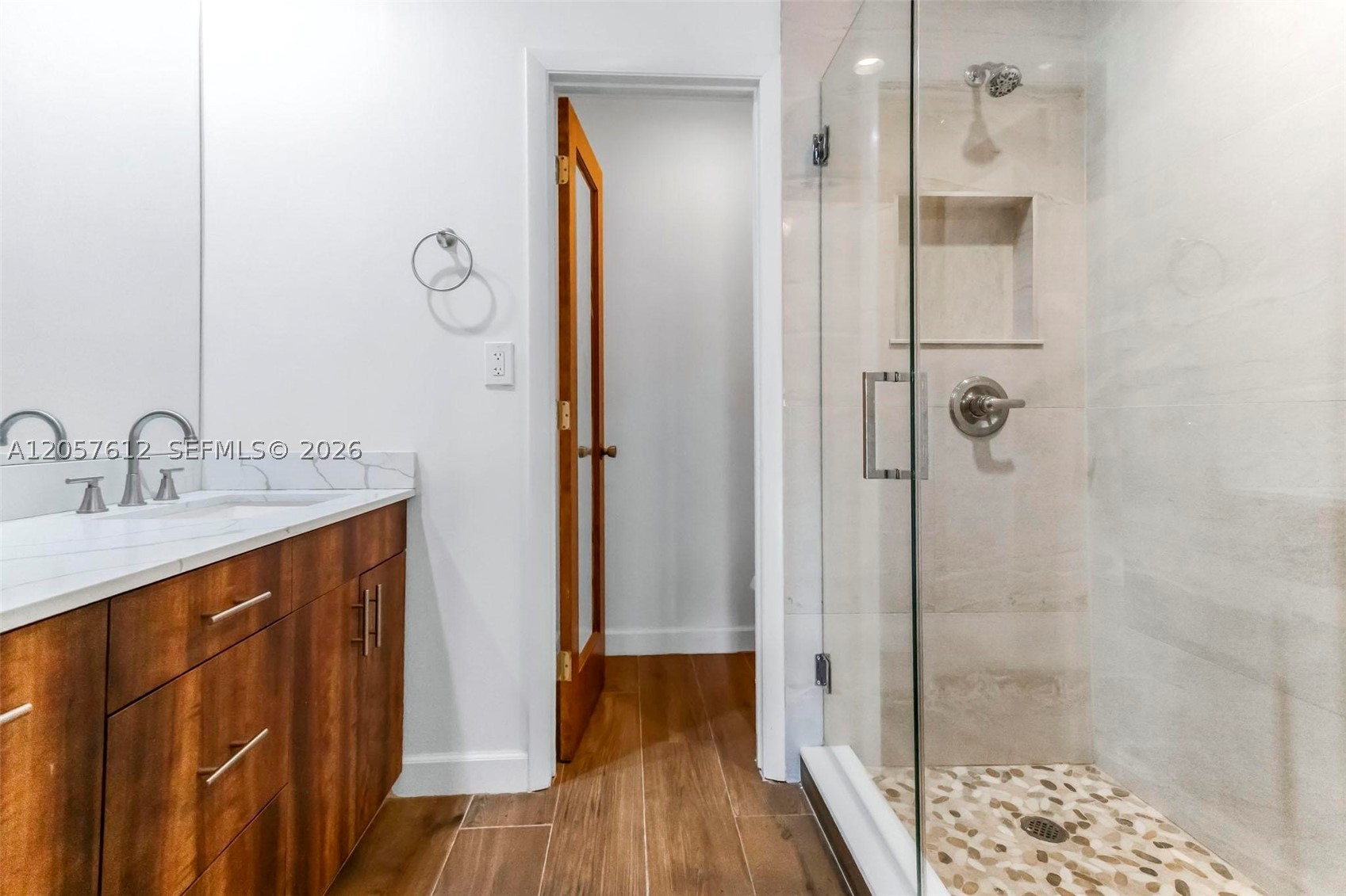 MIAMI LAKES - LAKE SANDRA - Residential