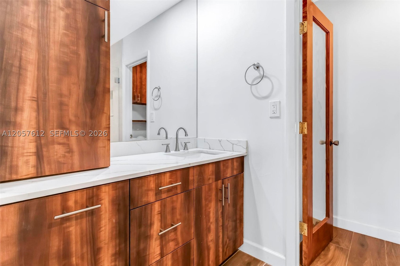 MIAMI LAKES - LAKE SANDRA - Residential