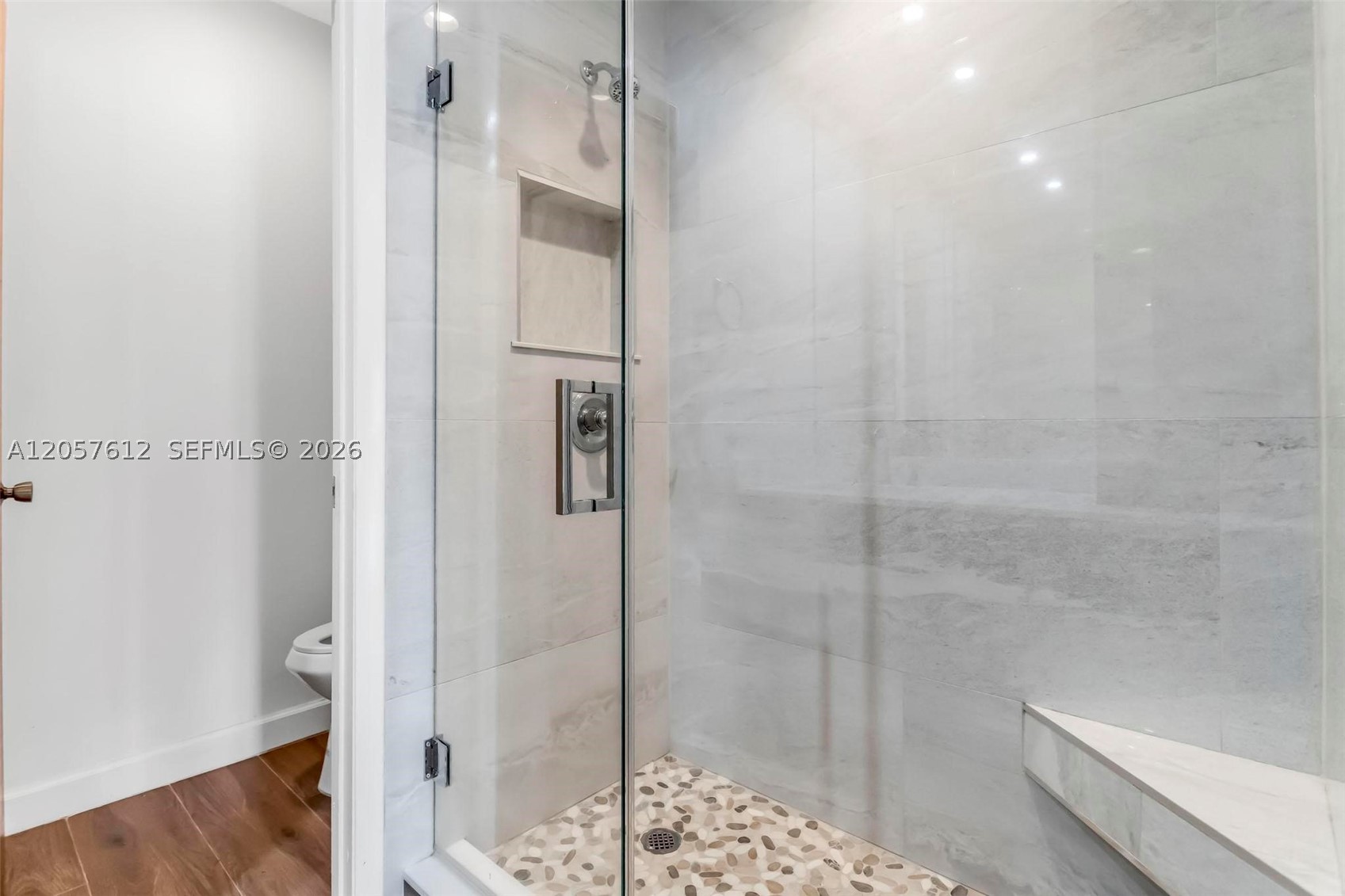 MIAMI LAKES - LAKE SANDRA - Residential