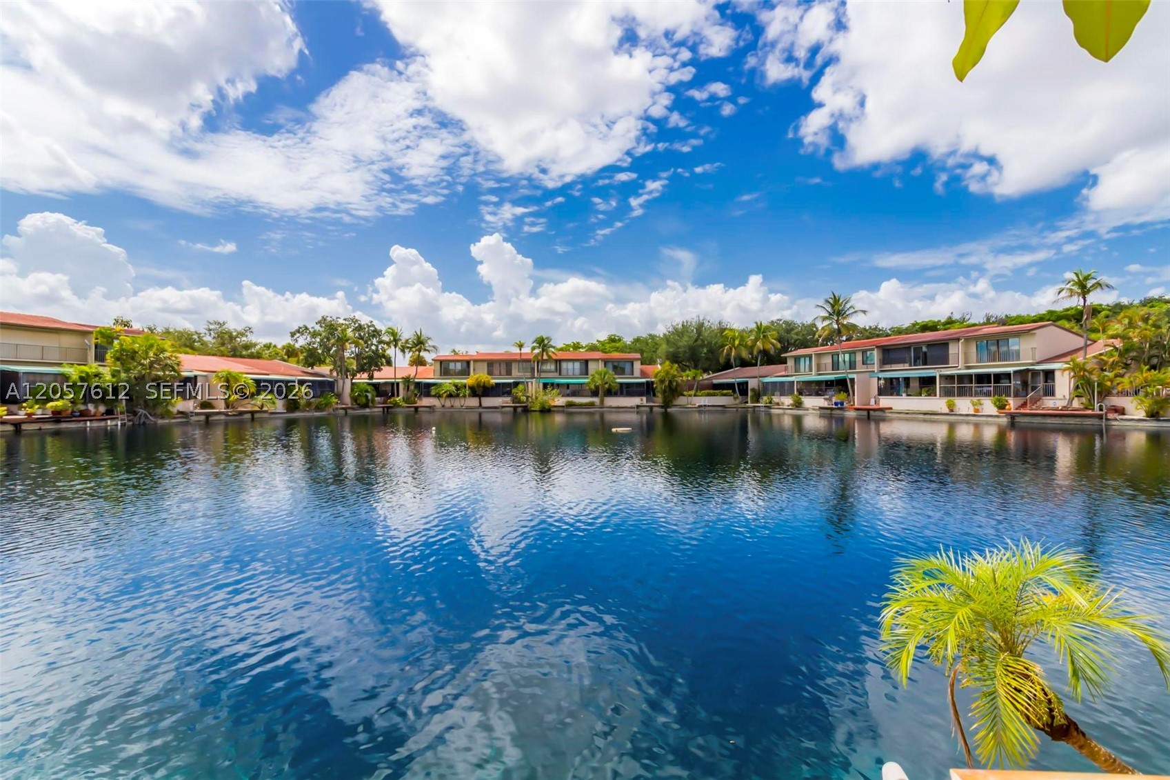 MIAMI LAKES - LAKE SANDRA - Residential