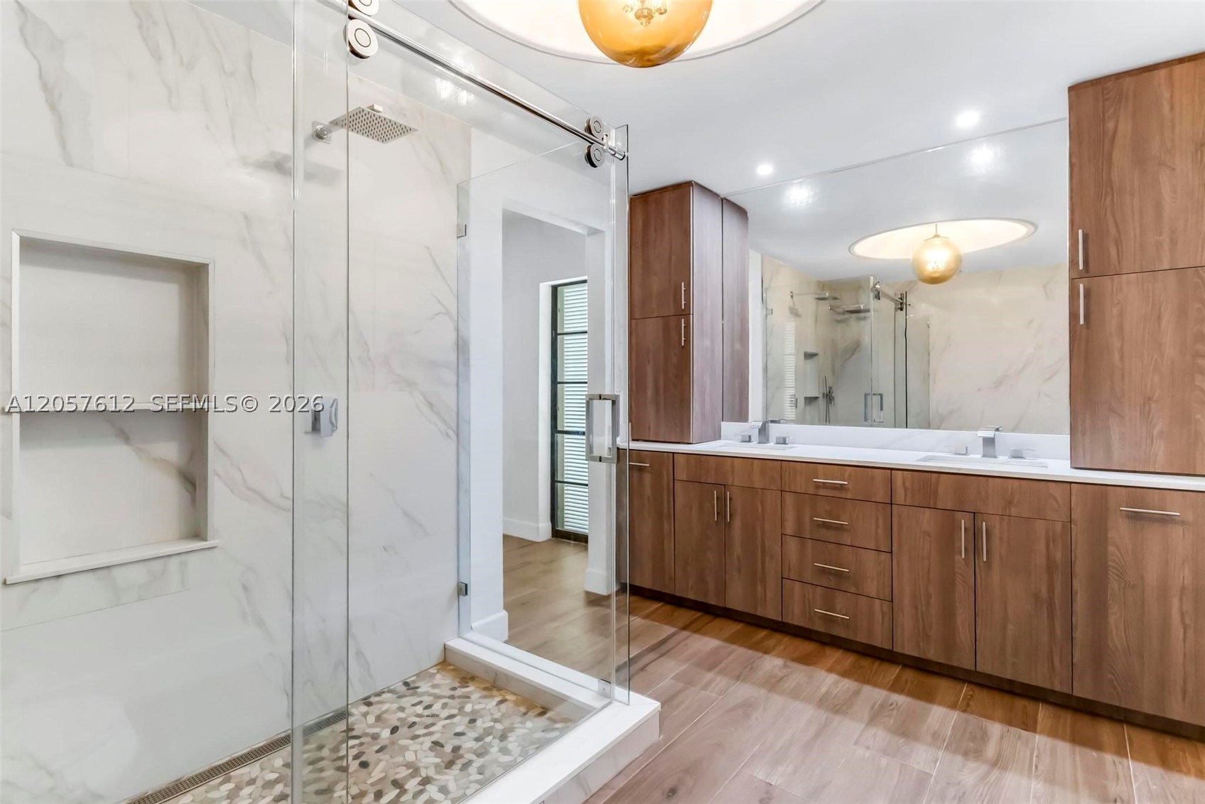 MIAMI LAKES - LAKE SANDRA - Residential