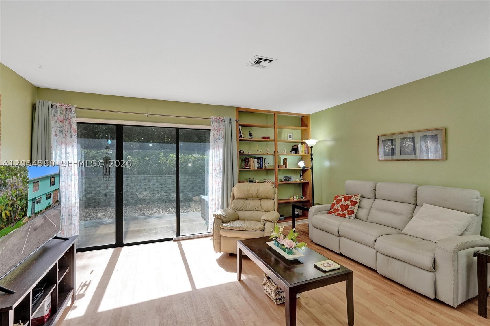 10 Minutes To The Ocean - Residential